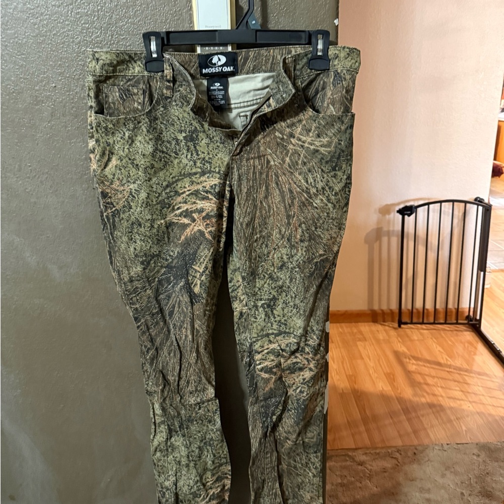 Mossy Oak Women’s Camouflage Pants